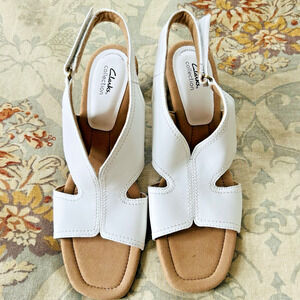 Clarks White Wedge Sandals Leather Kyarra Aster Size 11 Open Toe Comfort 3" Heel